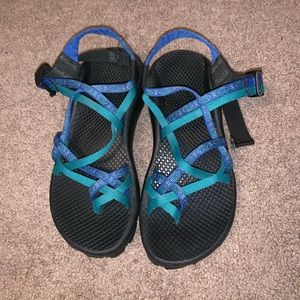 Women’s Chacos sandals size 6 blue and green